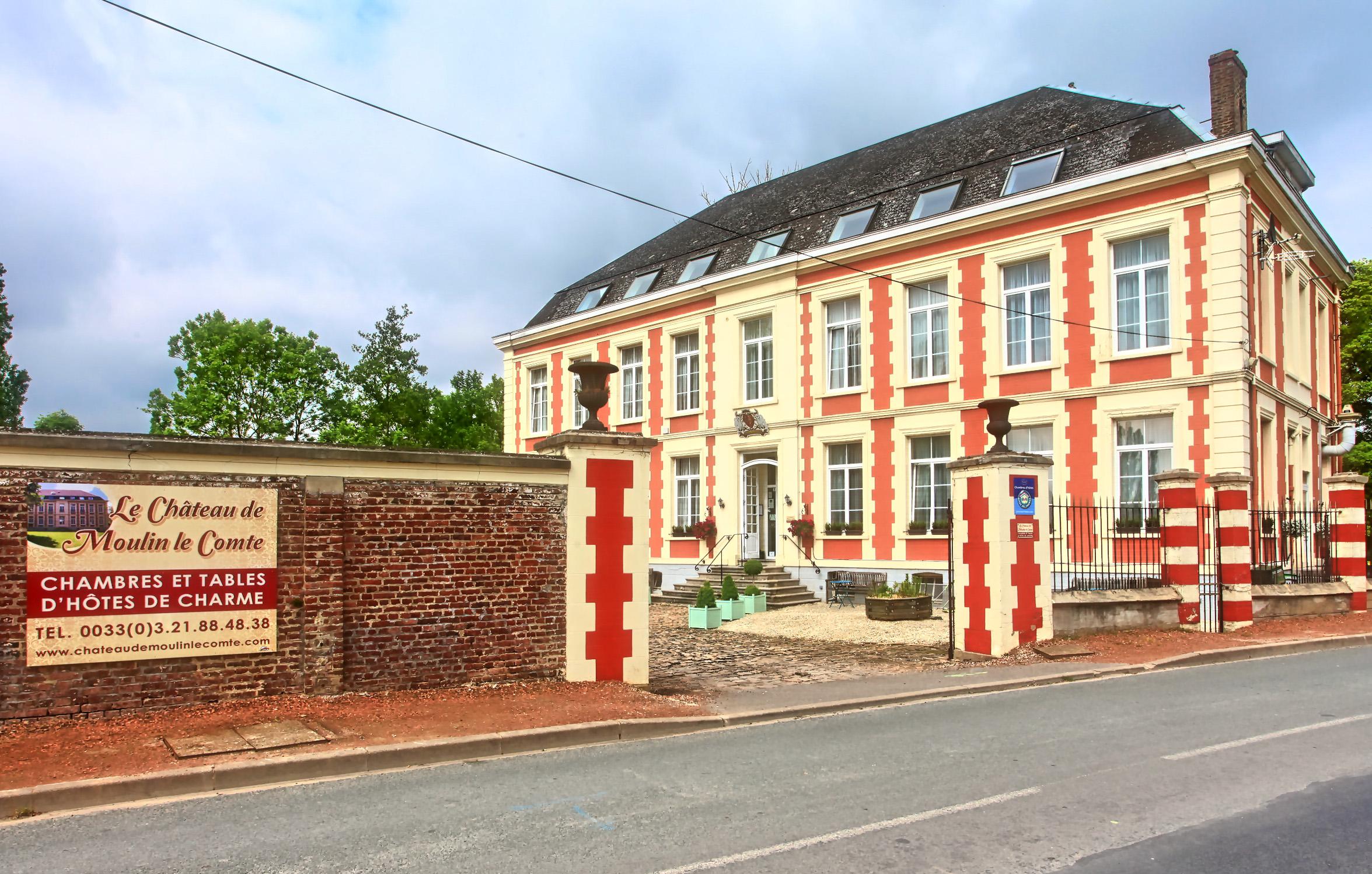 Chateau De Moulin Le Comte Panzió Aire-sur-la-Lys Kültér fotó